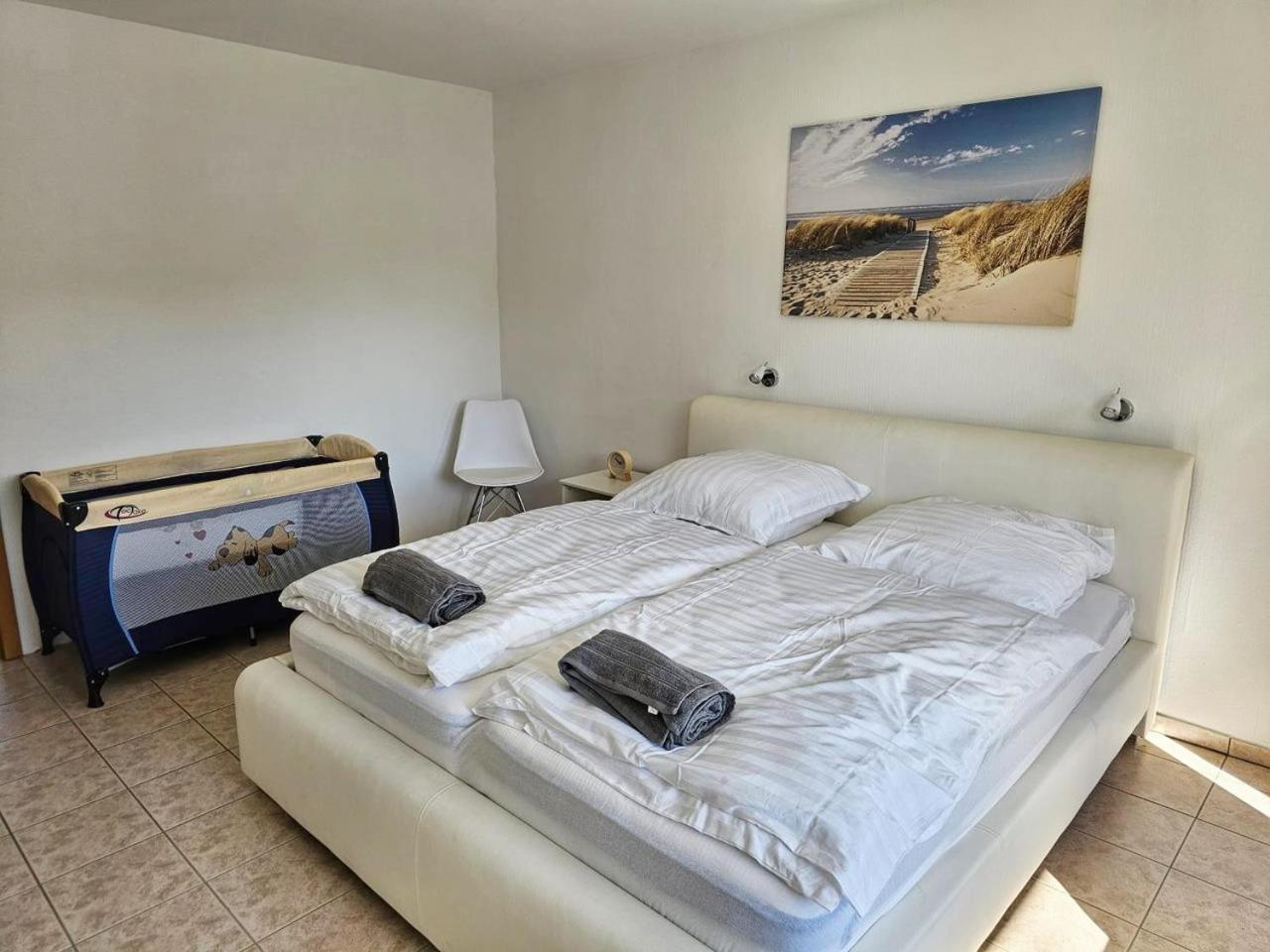 3 Zimmer Apartment Mit Balkon وبرتال المظهر الخارجي الصورة