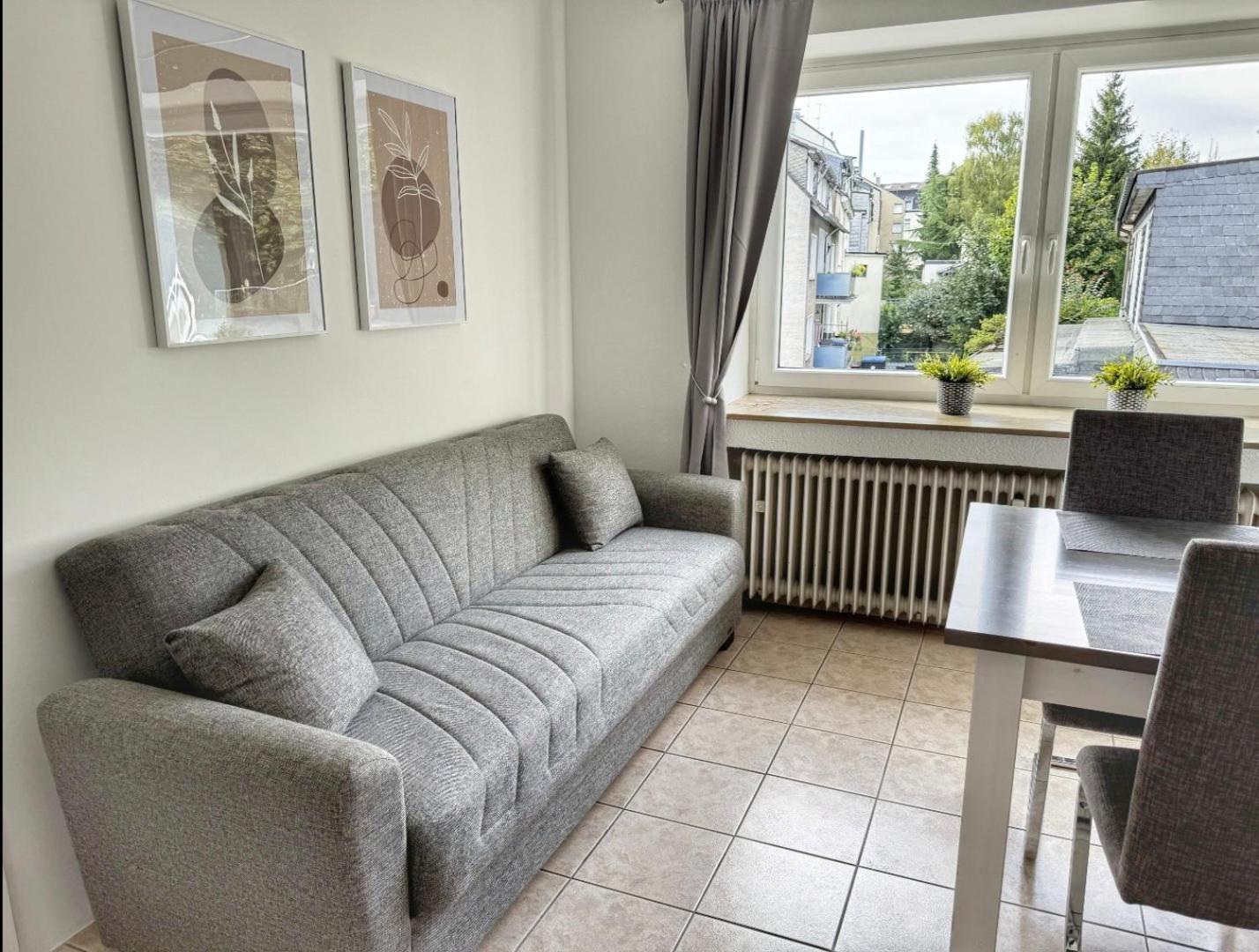 3 Zimmer Apartment Mit Balkon وبرتال المظهر الخارجي الصورة